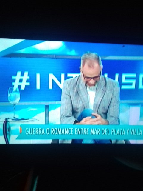 mirthaf02's tweet photo. @rialjorge @Intrusos @laufer4 La mejor lejos😊saludos desde Paraguay aqui prendida al programa #1👌👌 https://t.co/MjYZ8RU4Vz
