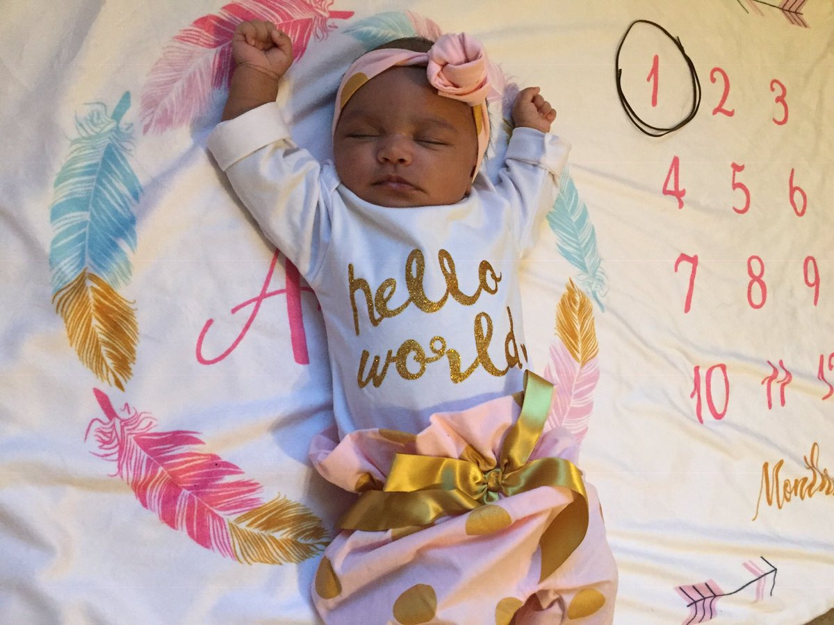 jamiealexissis's tweet photo. You made me a mother in 2018, now it’s time to love on you and watch you grow in 2019
#monthone https://t.co/SsKNAX8P81