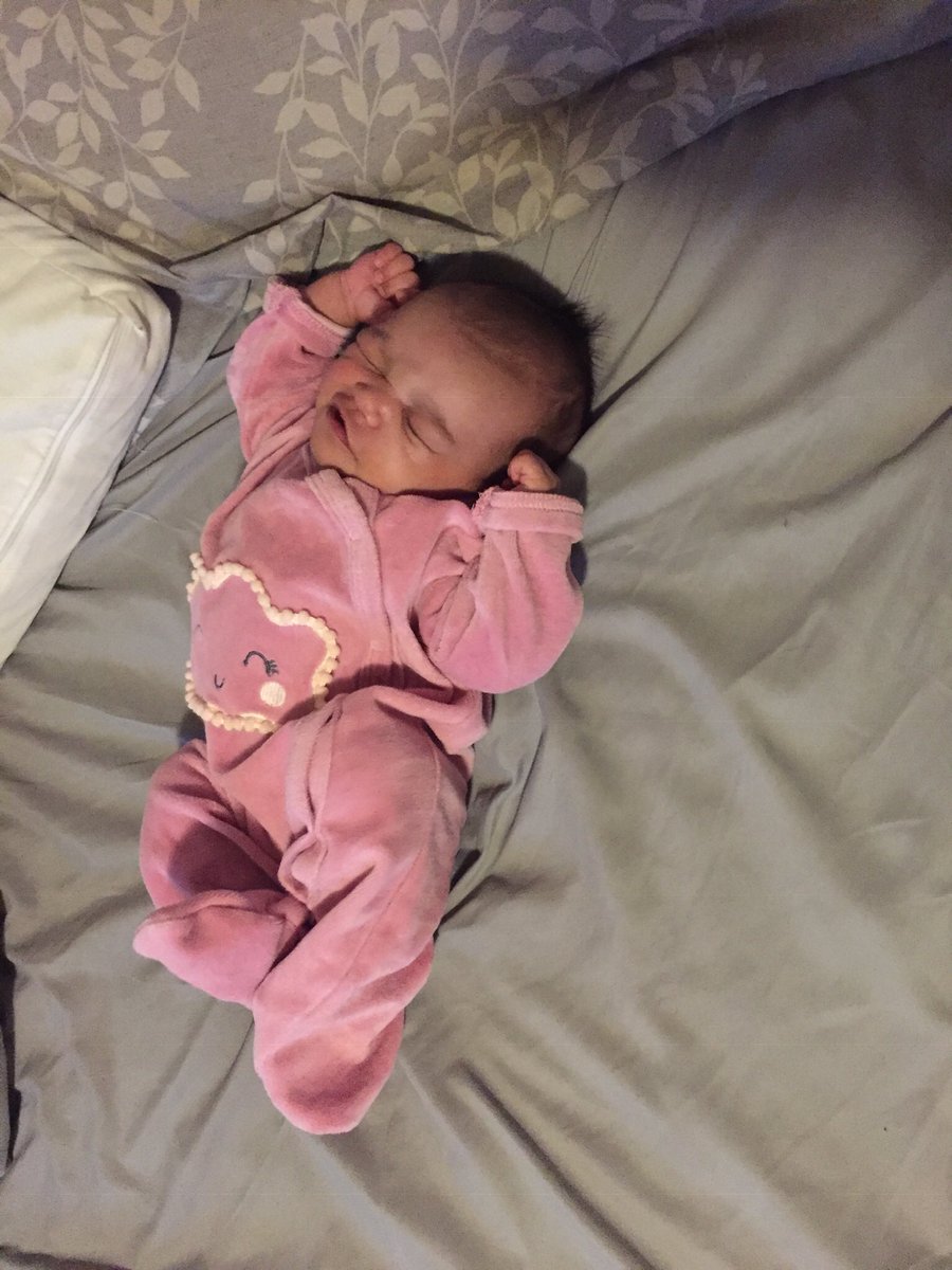 jamiealexissis's tweet photo. You made me a mother in 2018, now it’s time to love on you and watch you grow in 2019
#monthone https://t.co/SsKNAX8P81