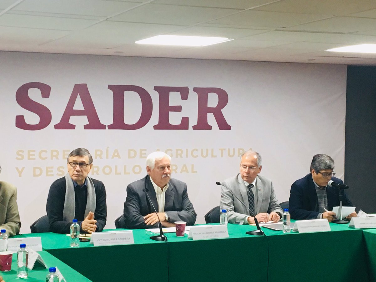 Agricultura_mex's tweet photo. Sigue la #ConferenciaDePrensa “Programas #SADER 2019”
https://t.co/xZkoVFTNXG https://t.co/EFSidXmGRS