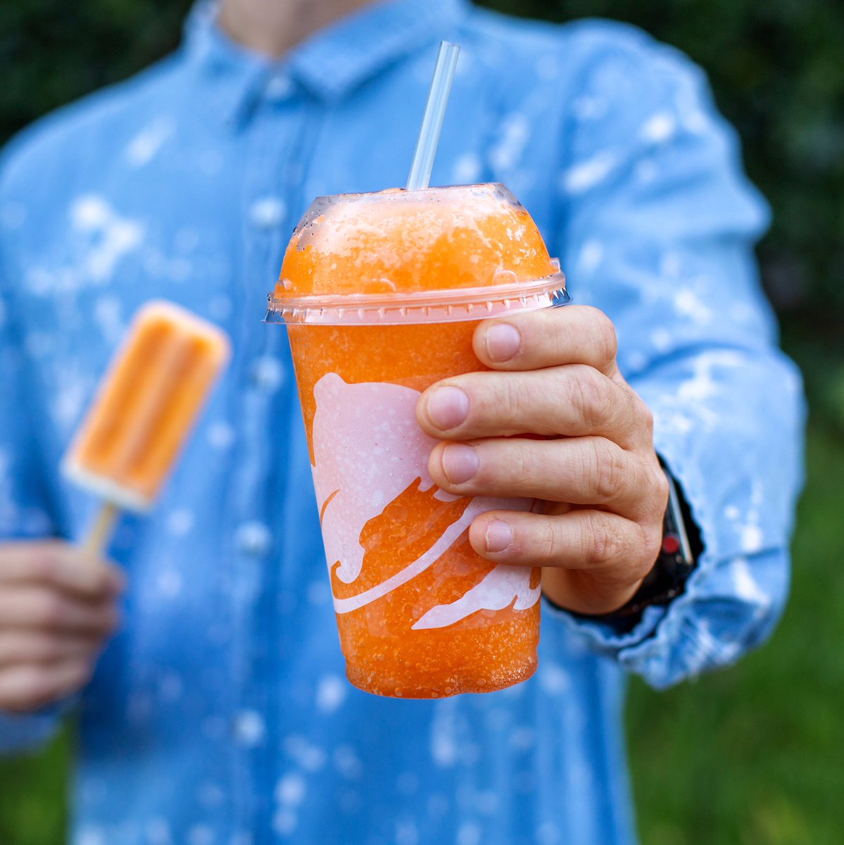 tacobell's tweet photo. Our twist on your childhood favorite. The Orange Cream Pop Freeze is back. 🧡 https://t.co/El8EdKohjY