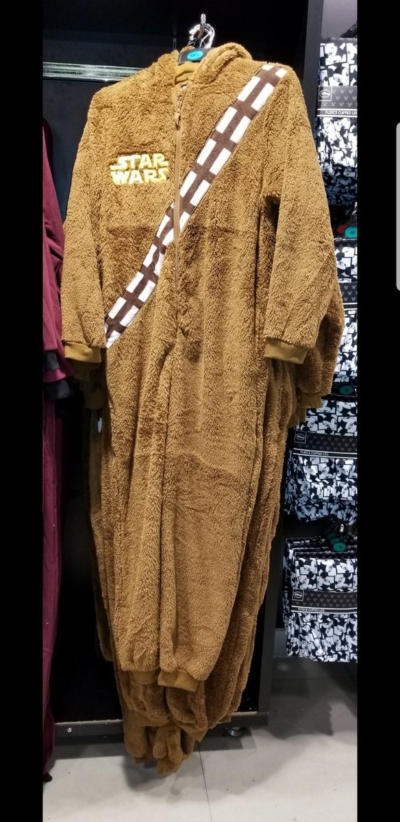 Menos Bienvenido picnic Marcelo on Twitter: "@quiz_viajero Me compré este pijama de Chewbacca en el  Primark de Londres. Si esto no es fanatismo, el fanatismos donde está?  https://t.co/inaHoI6jVR" / Twitter