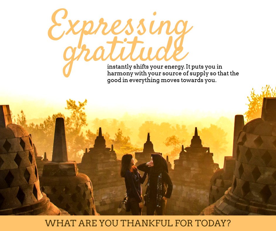 OneOceanLibrary's tweet photo. For my wonderful wife <3 our little son and life together <3 ... What are you grateful for today? #bahai #gratitude #familylife https://t.co/Mu01p6NZ9g