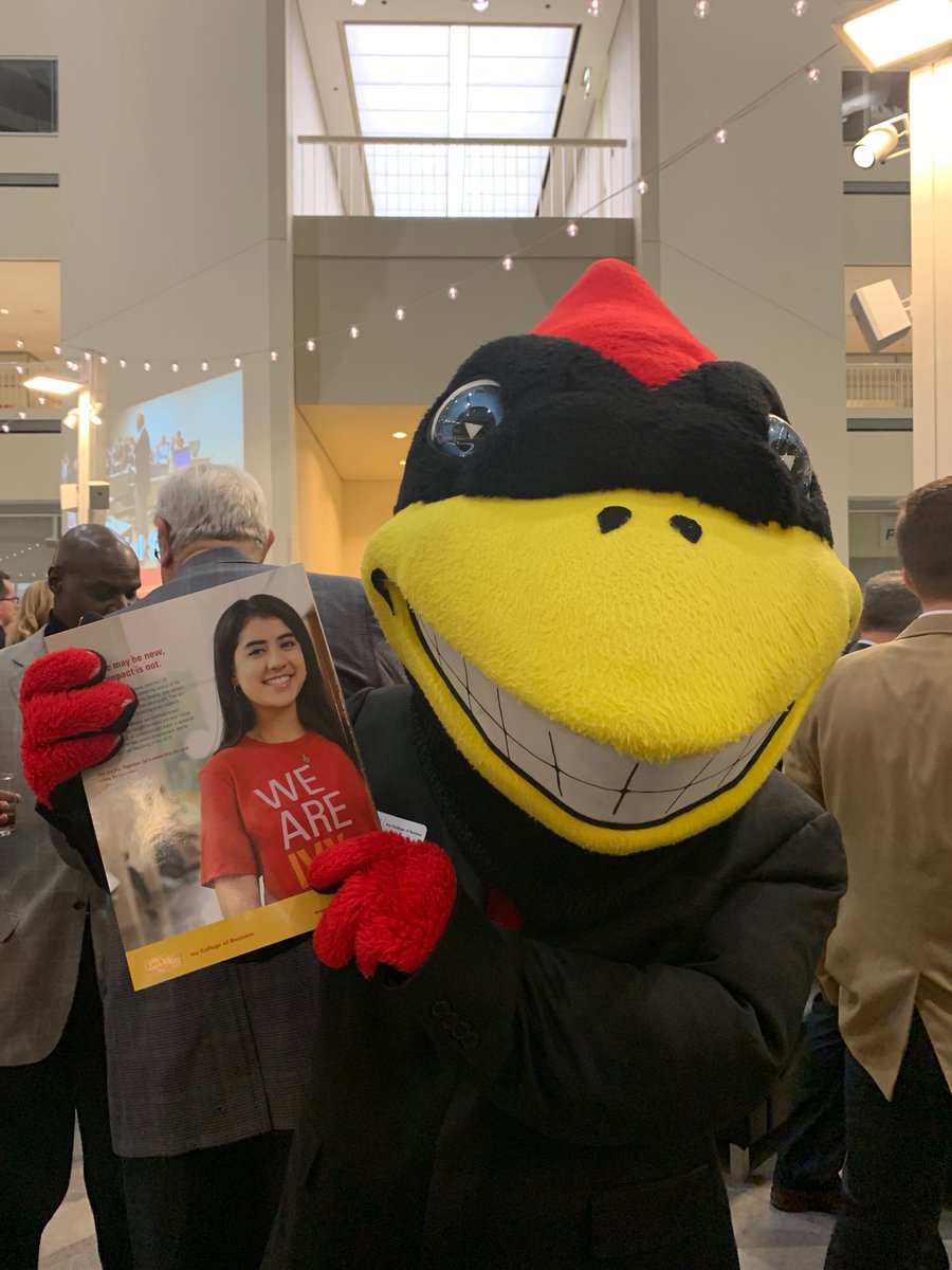 IvyIowaState's tweet photo. .@principal's Dan Houston (’84 marketing) voted Most Influential Business Leader in the @BusinessRecord’s 2019 Book of Lists. Houston replaces another Ivy grad, Suku Radia (’74 accounting), who held the title for several years. #MostInfluential #BusinessLeaders #IvyGrad https://t.co/TYYHCsBlYZ
