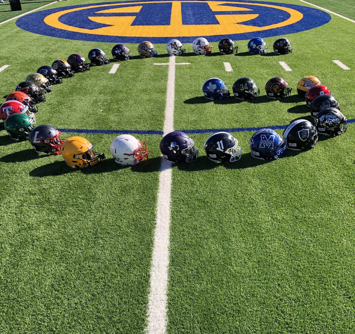 ahmulesfootball's tweet photo. Last Gold team prep for @SA_Sports All-Star Game. One of the coolest traditions, decal exchange, helps create a life-long bond. #awesome #honor #1team https://t.co/vpt0WyOPPT