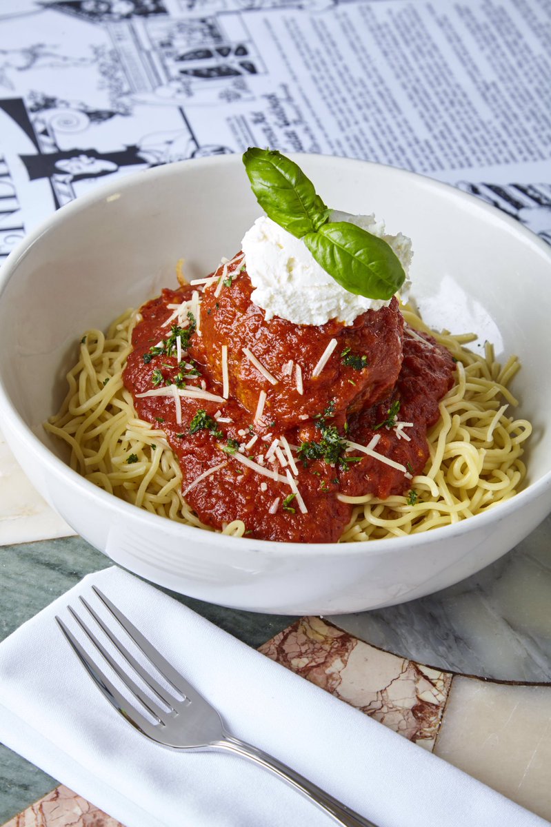 Happy #NationalSpaghettiDay One of the most celebrated pastas in the world! Don’t miss out on our Spaghetti and Jumbo Stuffed Meatball!
・・・
#serendipity3 #serendipity3nyc #frrrozenhotchocolate #tgif #thankgoditsserendipity #nyceats