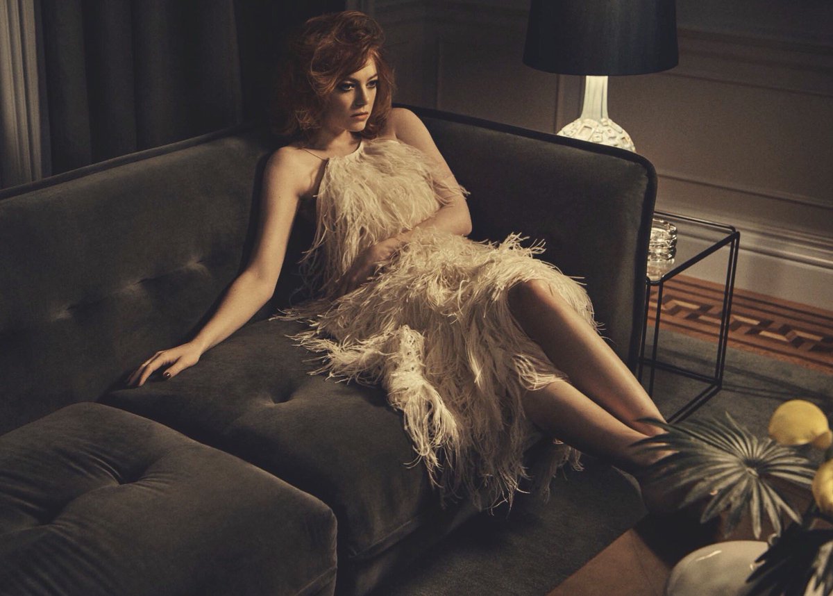 FashionweekNYC's tweet photo. Emma Stone in the @BritishVogue February 2019 Issue https://t.co/KFlefFHe5W