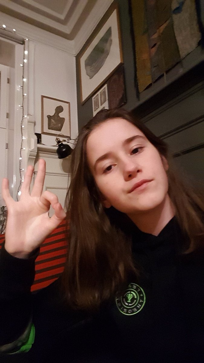meeluhhh's tweet photo. @MatPatGT @creatorinkhq My theorywear finally arrived today! Even though it took a while (ordered the day it was released) I'm still happy with it. It's so comfortable! #GTLive #GTARG #Theorywear https://t.co/POleaauO2J
