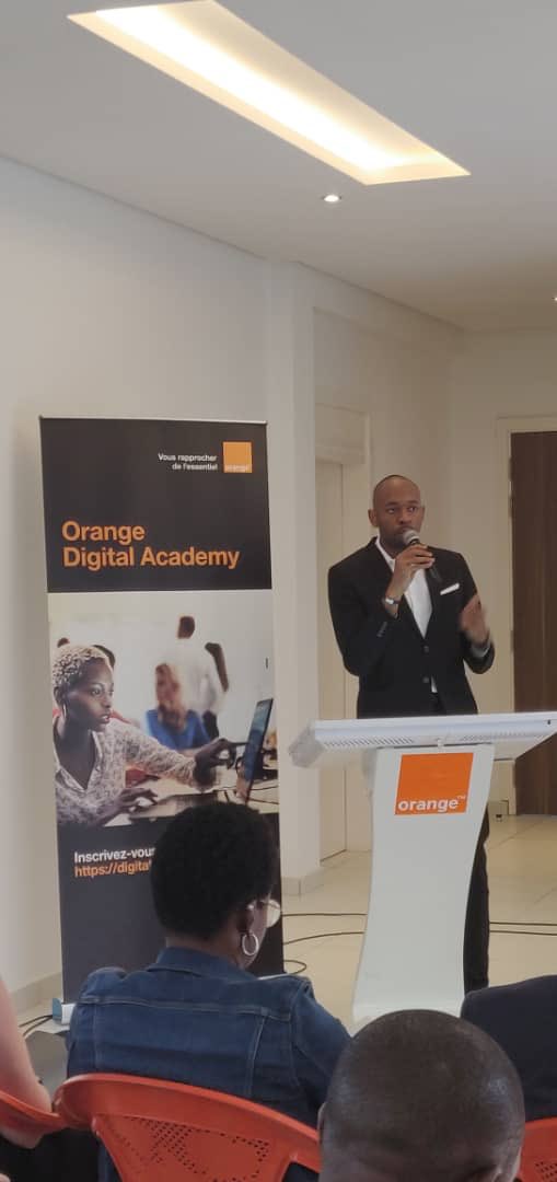 CI_Orange's tweet image. #OrangeDigitalAcademy propose un cursus d’excellence, d’une durée de de cinq mois.  @HabibBamba2 #CivTech #CivEducation #Abidjan #CIV225