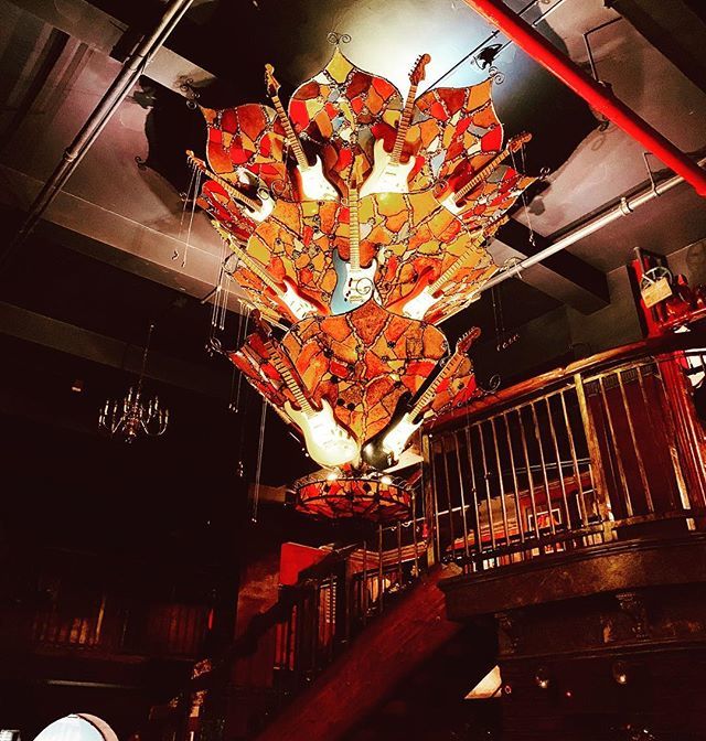 In NYC starting solo tour with the Good Road Band...saw this amazing guitar chandelier! http://bit.ly/2F8NScV