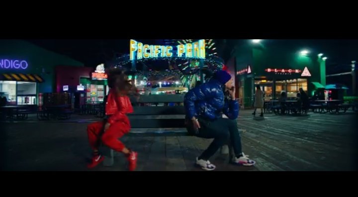 NostalgiaxRNB's tweet photo. This video was so cute and a breath of FRESH air what a way to enter into 2019 #UNDECIDED @chrisbrown @Serayah https://t.co/oxFCjKyQop https://t.co/X7WcHJLTcI