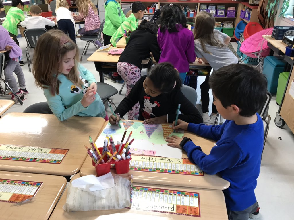 MrsMorell_E's tweet photo. Working on our First Americans PBL. #mtes3yr https://t.co/Zvft55KHAA
