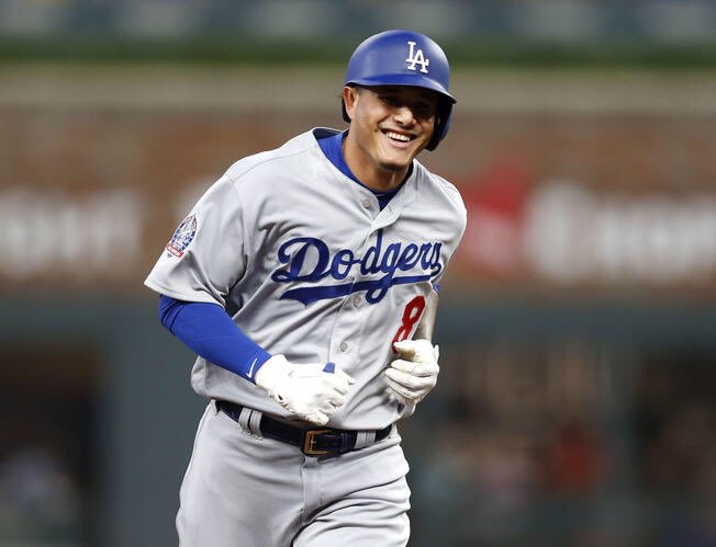 Who would you rather have on your team? 👀🤔

Retweet for Bryce Harper 
Like for Manny Machado