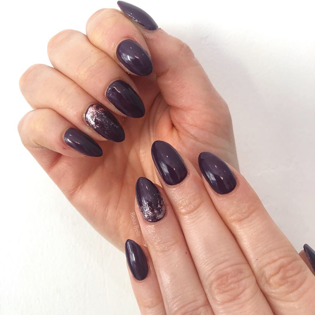 beaubellesalon's tweet photo. Dancing into 2019 💃🏻 with #rockroyalty and a #foilfade #shellac #nailsofinstagram #glitternails #nails @cndworld @lovelecente https://t.co/mQnsCNRGx9