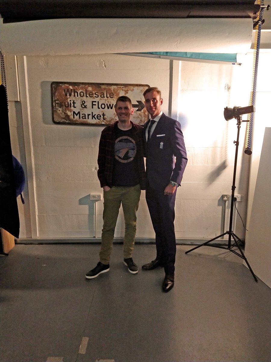 PhotoPaulC's tweet photo. In the studio with Nottingham and England cricket legend Stuart Broad today. Not often I feel small - I'm 6'2 honest! @stuartbroad8 #nottingham #cricket https://t.co/Umd9dDf8JJ