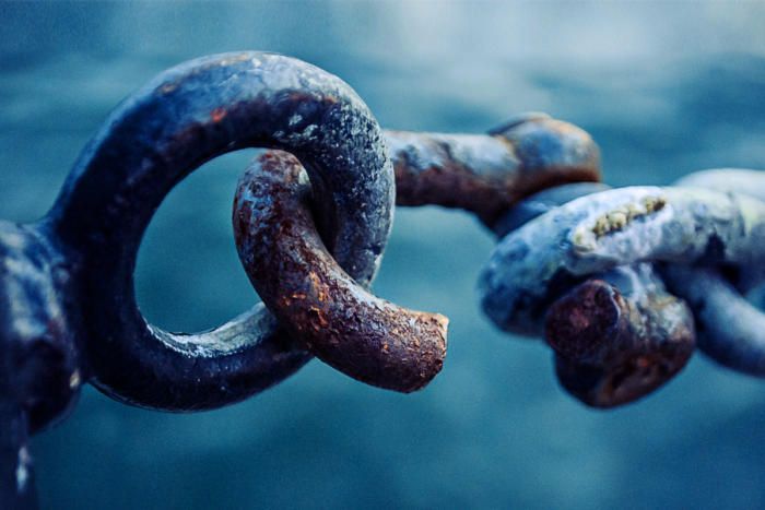 VivCheri's tweet photo. These points echo my decision process to focus on IT transformation from cost center to strategic partner. "Business leaders have come to value IT as never before. At the same time, their trust in the people who manage IT has plummeted.  What went wrong?" https://t.co/sqAjMQtnkV https://t.co/4jgwKM6WmO