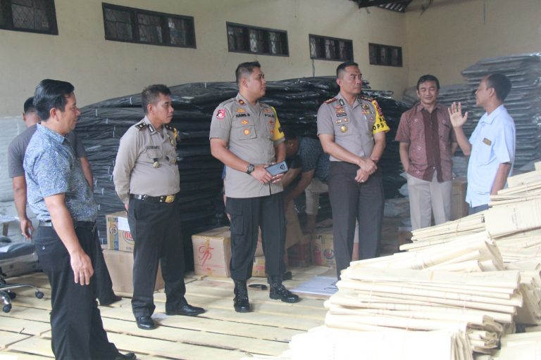 V-Project Magazine tweet media