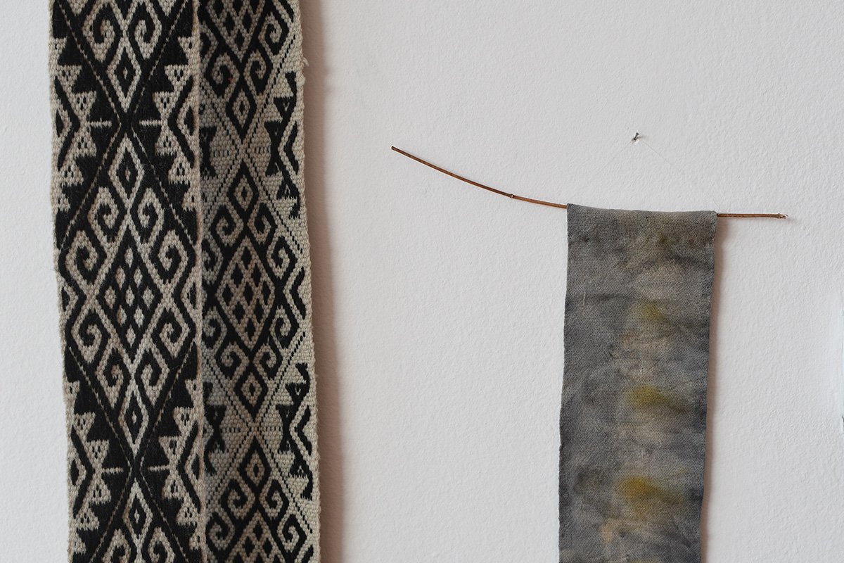 centroGAM's tweet photo. #TextilMapuche 34 piezas de arte textil elaboradas de un proceso de investigación colectivo y comunitario en el taller Ad Llallin, serán parte de esta muestra>> https://t.co/ggJkfqJPCT https://t.co/RBpluQ89SJ