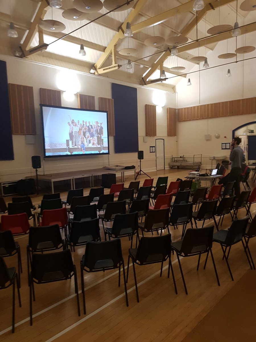 Unlike the Everton v IMPS game we don't sell Restricted View tickets at the cinema 😆👍