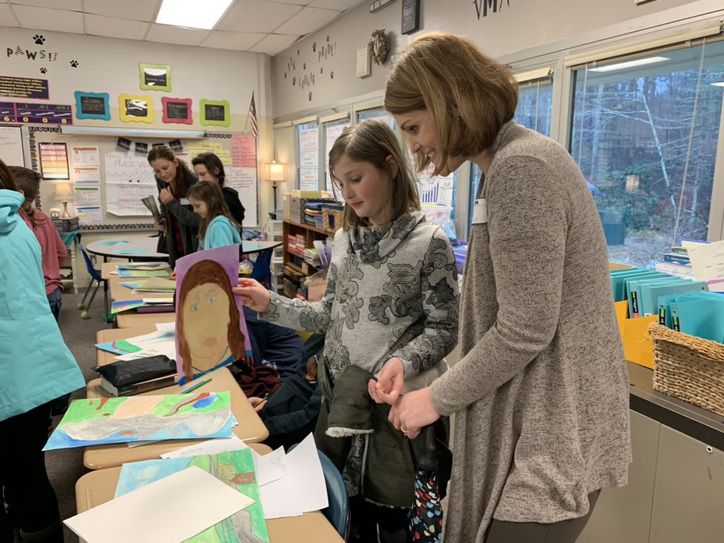 DennisonsDen's tweet photo. Thanks parents, grandparents, and other family members for coming out to our Lunch and Lead! They loved sharing their work with you! @AtkinsonElem @HCPSNC #literacythroughart #fourthgraderocks https://t.co/mcBwQsGnqE