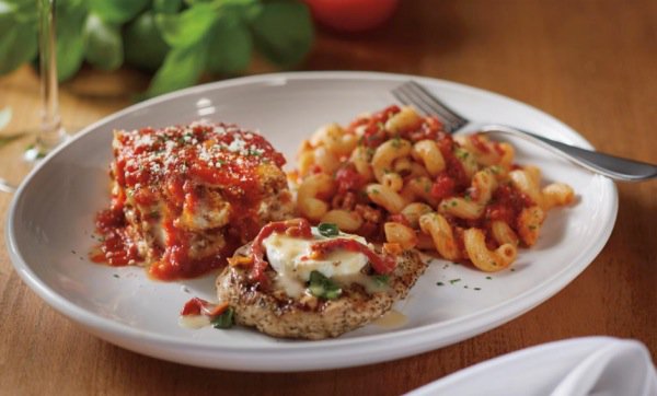 coast_palm's tweet photo. The Holidays may be over but the good times are not!!!  Let Carrabba's bring the party to you!!!!#authenticitaliancusine https://t.co/unTbEGeUHJ