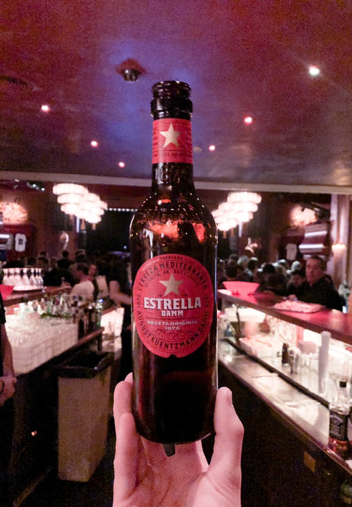 Brindem per la 10ª #LaFestadelPtus amb <a href="/estrelladammcat/">Estrella Damm Cat</a>!!!!