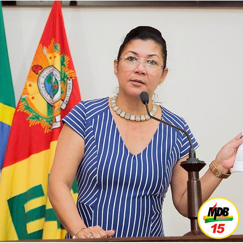 MDBMulher's tweet image. A presidente do MDB Mulher Rio Branco, Eliane Sinhasique, foi empossada secretária de Empreendedorismo e Turismo do do Acre. A emedebista é professora universitária, escritora, radialista e empresária e foi escolhida por sua qualificação técnica. #MDBMulher #SejaTransformadora