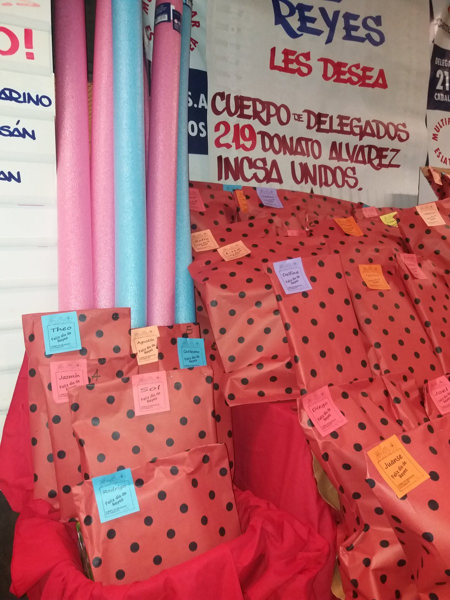 emifondevila's tweet photo. Llegaron los reyes al 219 #incsaunidos @RamonMuerzaSEC @GustavoINCSA @NancyZoe2570 @tibu219 @alan_bastianini #elequipoderamon https://t.co/2TgcRk0xMs