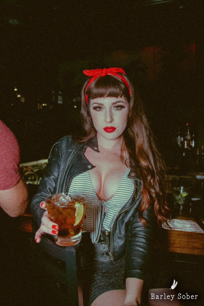 First Friday of the year, enjoy it! #Friyay #BarleySober #InTheMoment #BoozyNotBougie