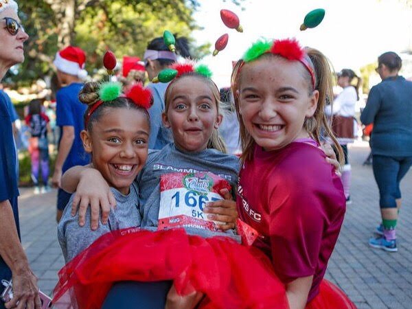 RunforaclausOC's tweet photo. TGIF! Who else is excited for the first weekend of 2019?
#runforaclaus #runforfun #kidsrun #runrunrun #runforlife #runnergirls #fitfun #kidsfun #holidayseason #xmasrun #smilesformiles https://t.co/yQJ15Do0YZ