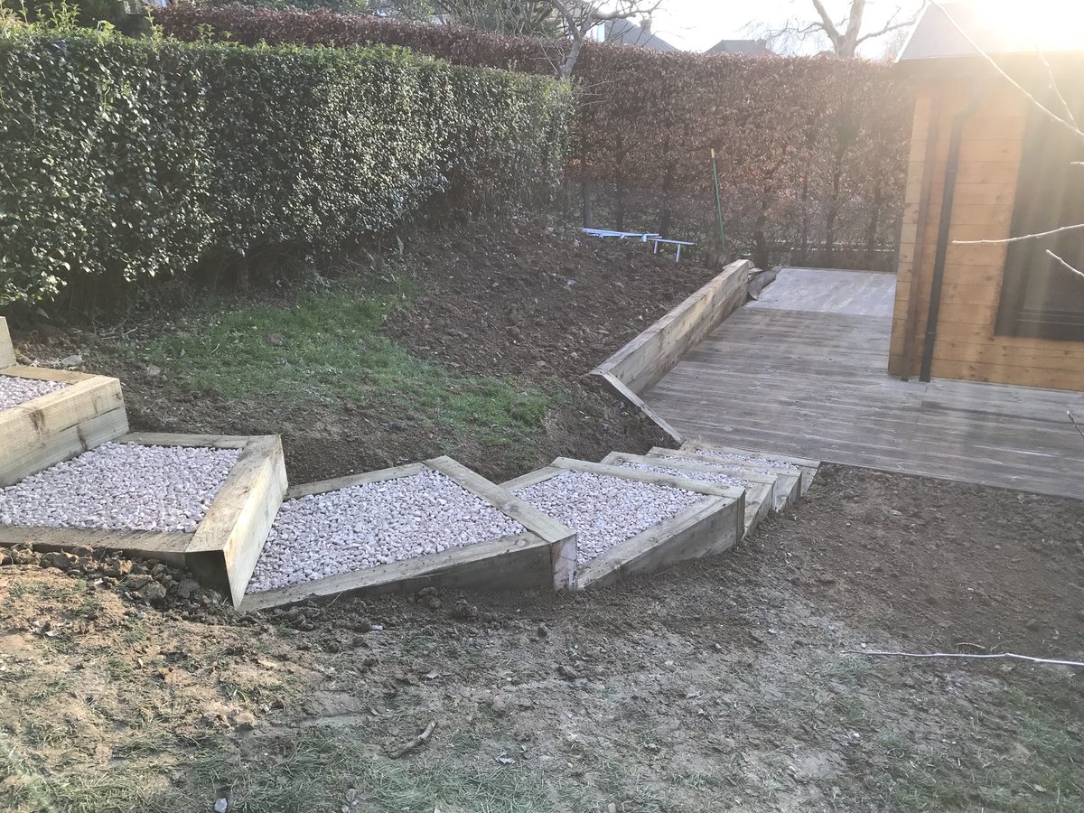 BuckinghamsLand's tweet photo. First job of 2019 ticked of. Added sleeper steps with concreted decorative stone to a job completed in 2018. Lots more to come #hardlandscapingdesign #landscapedesign #hardlandscaping #steps #sleepersteps https://t.co/xK0KWnkCsz