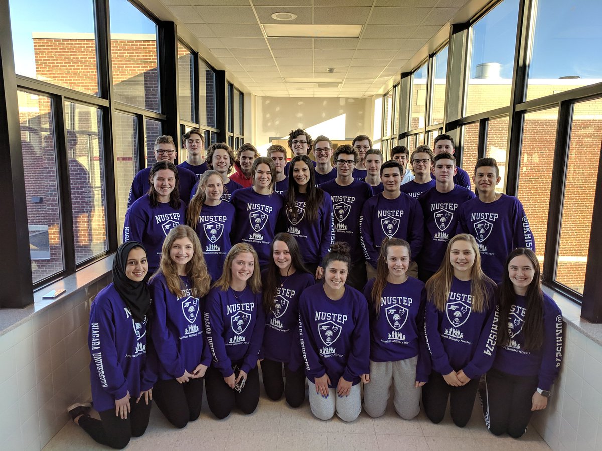 DKHIS274's tweet photo. This year's Clarence High School Purple Battalion @NiagaraUniv @NUSTEPatNU is showing their Purple Pride today. This is a great group! https://t.co/M0ff8AjYFd