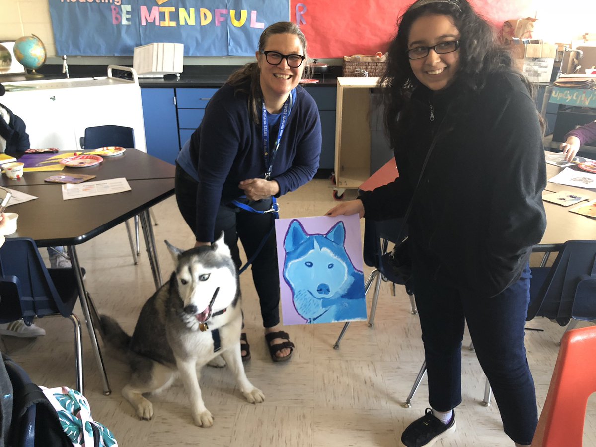 ARStarsAP's tweet photo. The pup meets his portrait!  #intersession2019 https://t.co/QhAgGQDgzD
