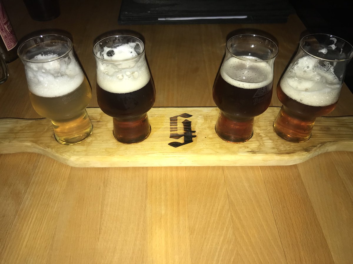 schaefer_axel's tweet photo. Heute in der alten Heimat. Leckeres Bier in der Hensen Brauerei in MG Action Town. #hensen #gladbach https://t.co/zbHEaqSMkd
