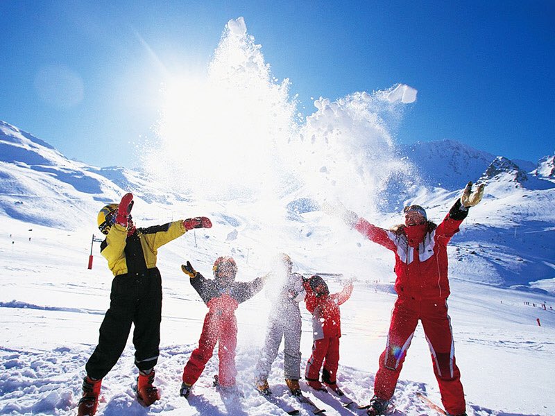 GeorgiaFind's tweet image. #doha #Qatar #Cities #Snow #WinterClassic #georgia #arabia #London