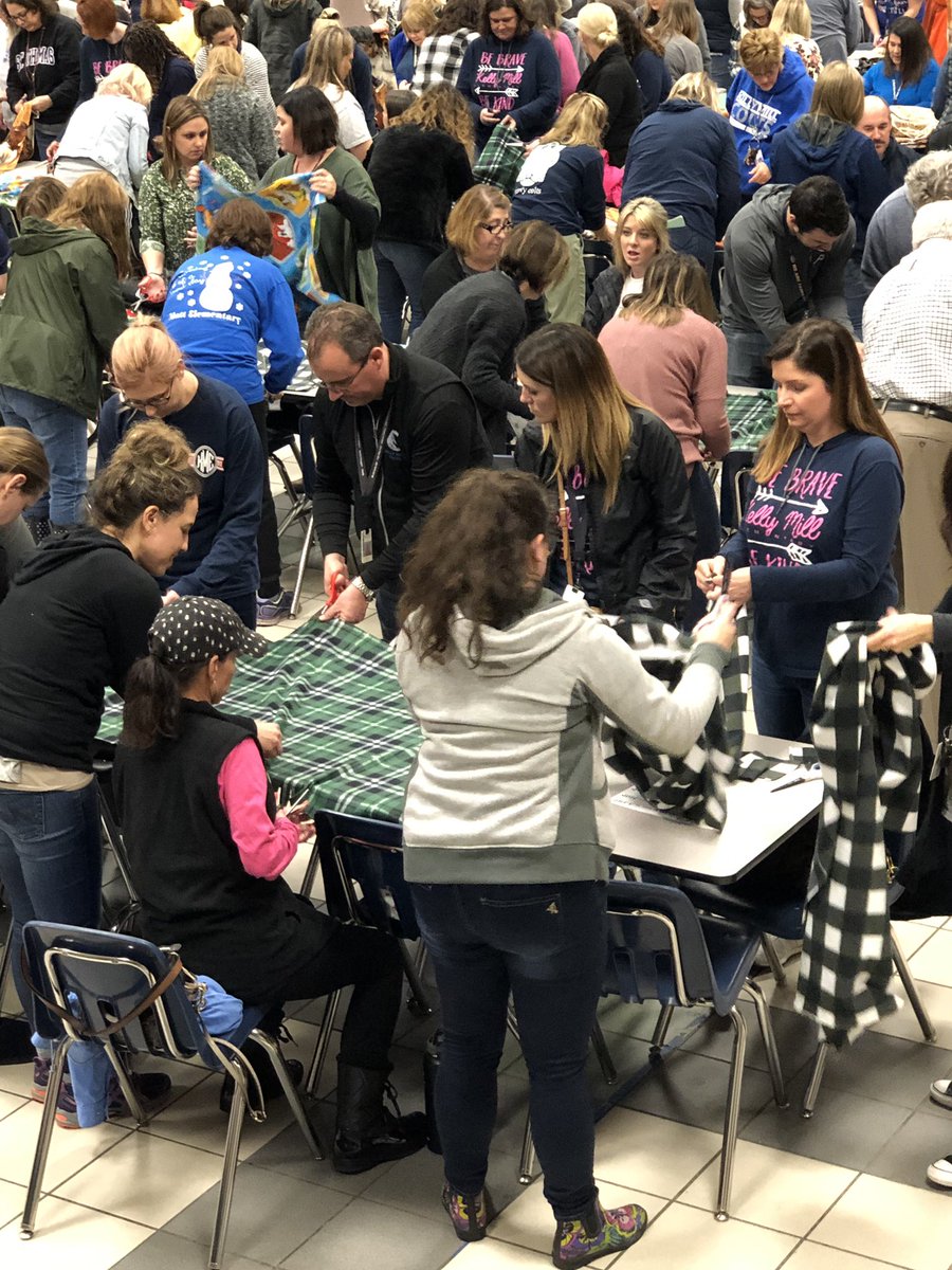 #WestCommunitySchools in <a href="/FCSchoolsGA/">Forsyth County Schools</a>, making blankets as service project for 
<a href="/childrensatl/">Children's</a> #westserves365 #LeadInspireInnovateServe
