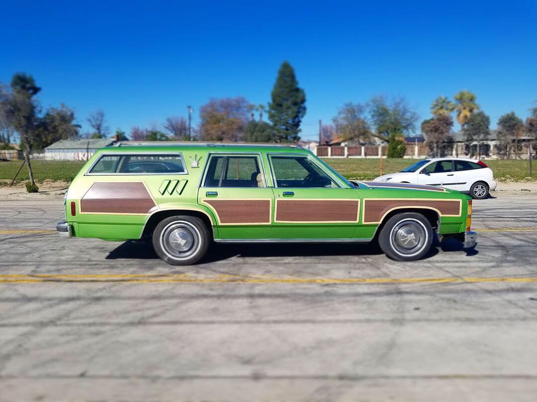 Cinemavehicles's tweet photo. Recreated recently for a Commercial campaign. Custom 3D elements, external features, paint and body. Who loves going on a Family Vacation?! #cinemavehicles
.
.
.
.
.
#familygreen #customfab #automotivehistory #vintagewagon #moviecars #picturecars #moviecarsforhire #linkinbio https://t.co/mCzWse9fIc