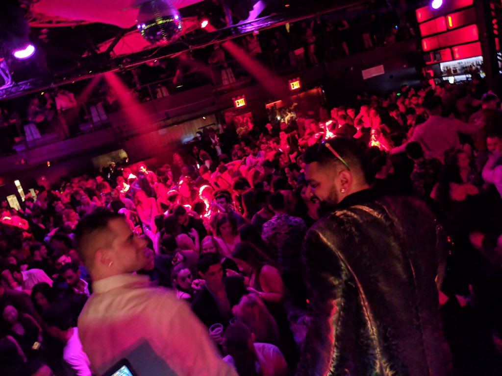 KrowdKings's tweet photo. Here are some photos from NYE at #HighlineBallroom! It was an absolutely epic night! Thank you to @DeepRootRecords for having us! A big shout out to our team who held it down with us all night! A big thanks to all of our fans and supporters as always! #KrowdKings #NewYearsEve https://t.co/7kYUo8lMjS