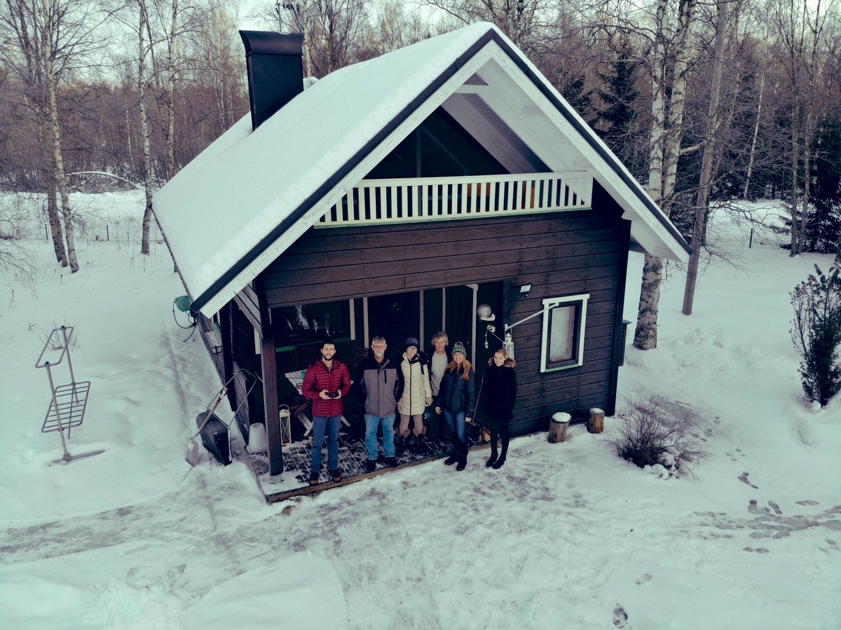 kelseabond's tweet photo. Said goodbye to our little #cabinonthelake in #Lapland today😭 

#dronephotography #drone #sisuinsuomi #sisu #suomi #finland #travel #snow https://t.co/nMLP7KcFSS