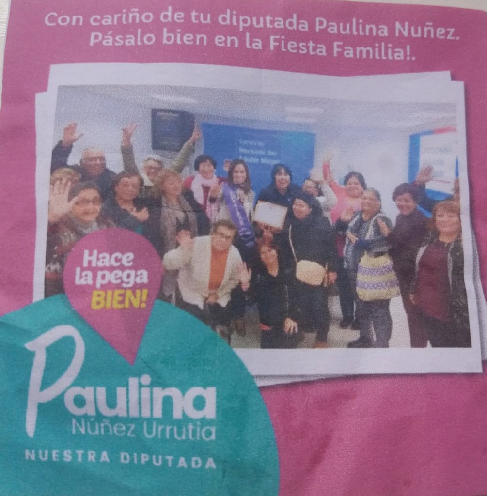 JMLatorre's tweet photo. Una Bolsa plástica que traía 1 bebida Fruna 1/2 litro y papas fritas Moms más su respectivo panfleto, eso entregaron hoy fuera del Polideportivo a los adultos mayores con visita de Cecilia Morel incluida en #Antofagasta (cambiaron los chocman) 🤔 https://t.co/1CkgMM06A9