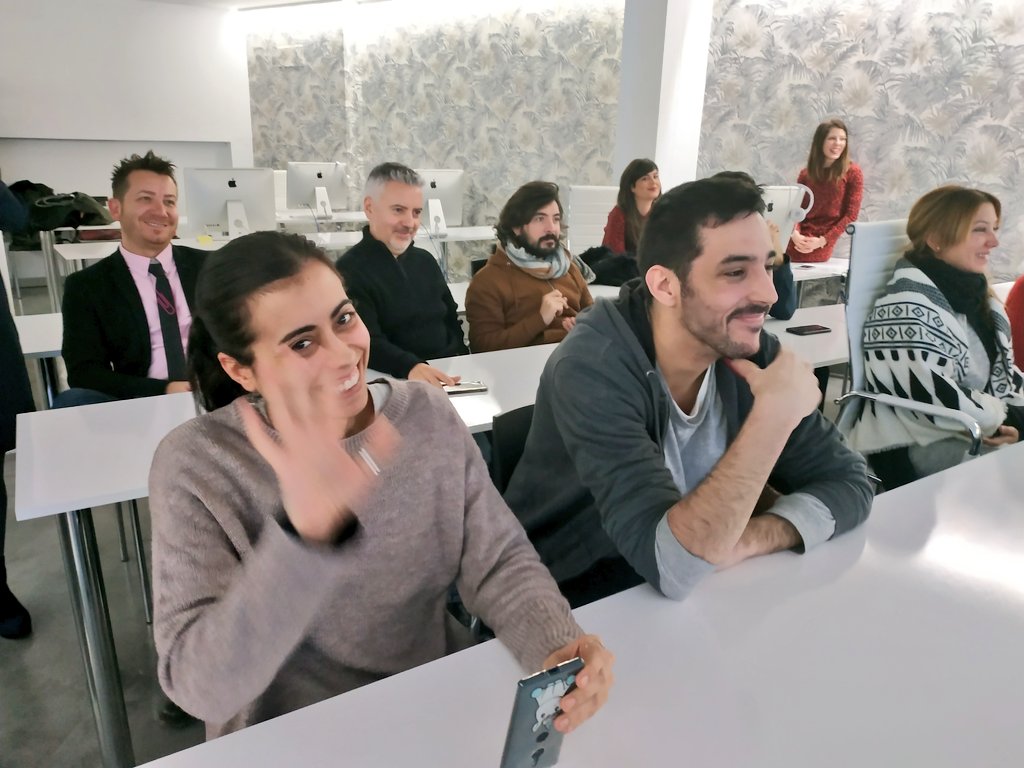 NettDigital's tweet photo. #AlexRuiz responsable del dpto de IT, la piedra angular de todo, donde con su equipo con #AlejandroAndrés y @FraileMarian becaria del #MasterMPD hacen que el resto de departamentos consigan sus objetivos dándoles soporte tecnológico #17AniversarioNETT #MasterTGD https://t.co/8SqXF37In2
