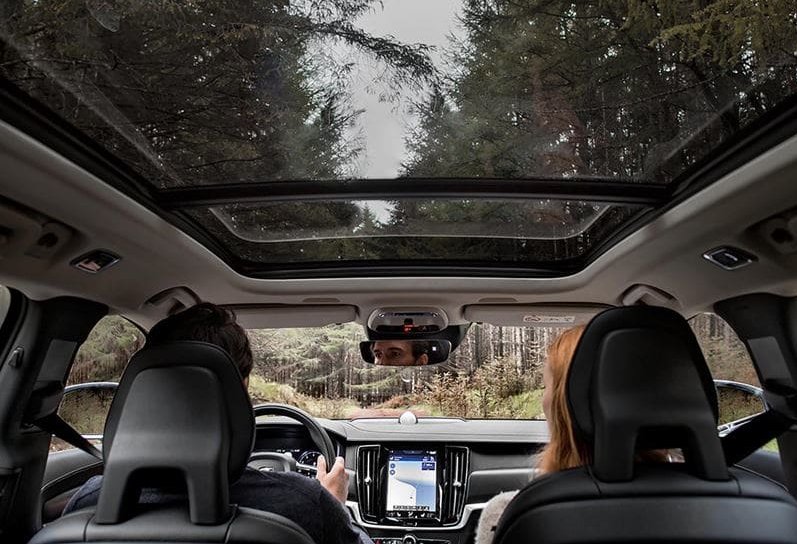 Karpauto's tweet photo. Scandinavian design and craftsmanship combine with true all-road capability in the new #Volvo #V90 Cross Country. https://t.co/VAF0UIDsHX