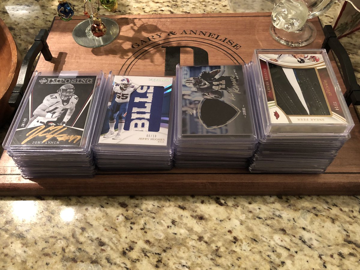TheNotoriousGPB's tweet image. Plenty of Inventory left from the past few nights that still hasn’t sold. Not to mention everything that wasn’t ever pictured. If you’re looking for something let me know! Plenty of folks now that can vouch for your boy! #StacksOnStacks