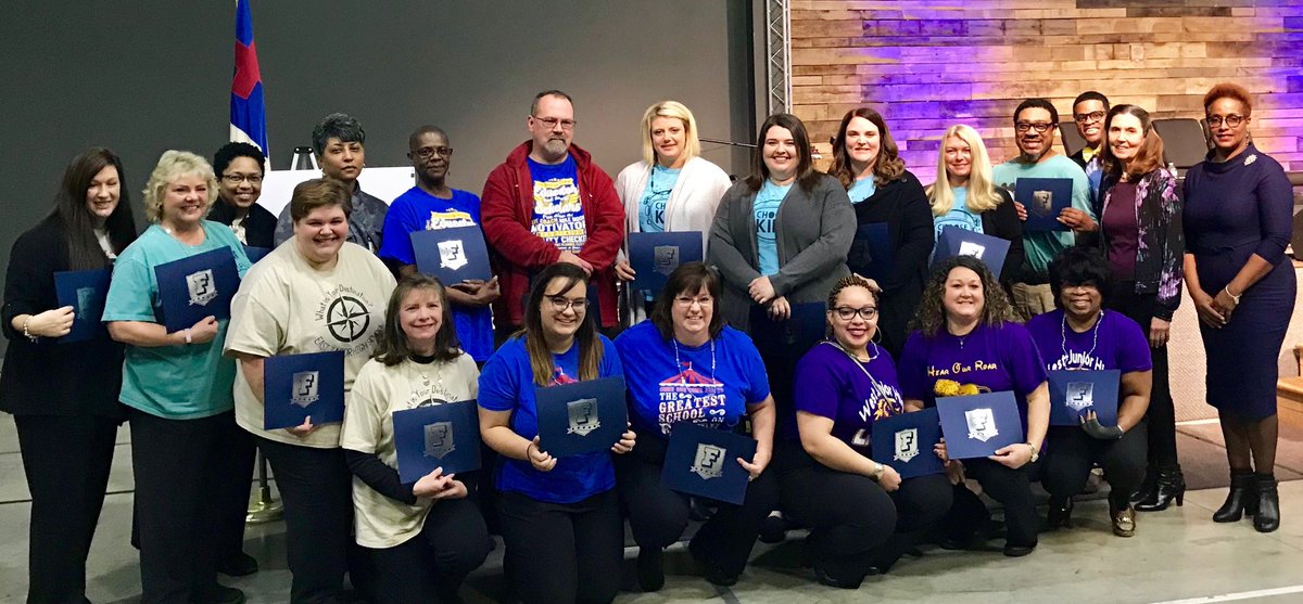 PIC_FCPS's tweet photo. At #StateofSchoolsPart2, these brilliant teachers received the Excellent #TVASS award! These #18Elite are shown here with Superintendent King and several, proud #BoardMembers .
@jodijBOE @suptking @FayetteWare https://t.co/ywCjtnSR2Z