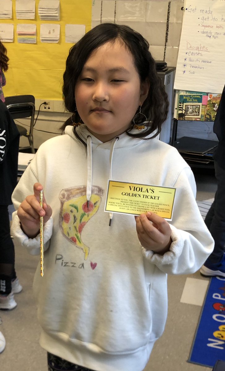 cben438's tweet photo. Here are some of our golden ticket holders! Charlie and the Chocolate Factory reading starts Monday! @ViolaAchieves https://t.co/UXKewxIPvJ