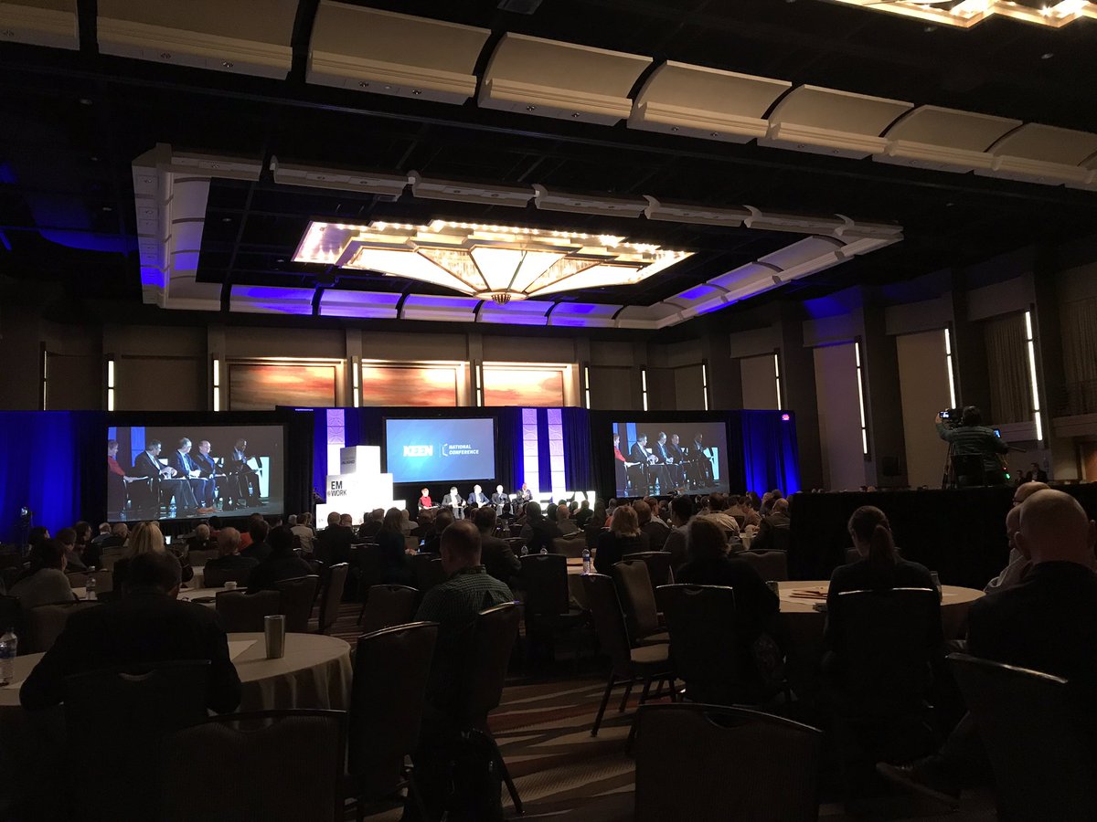 LHLogan1's tweet image. Big crowd at the KEEN conference! #EngineeringUnleashed #KEEN