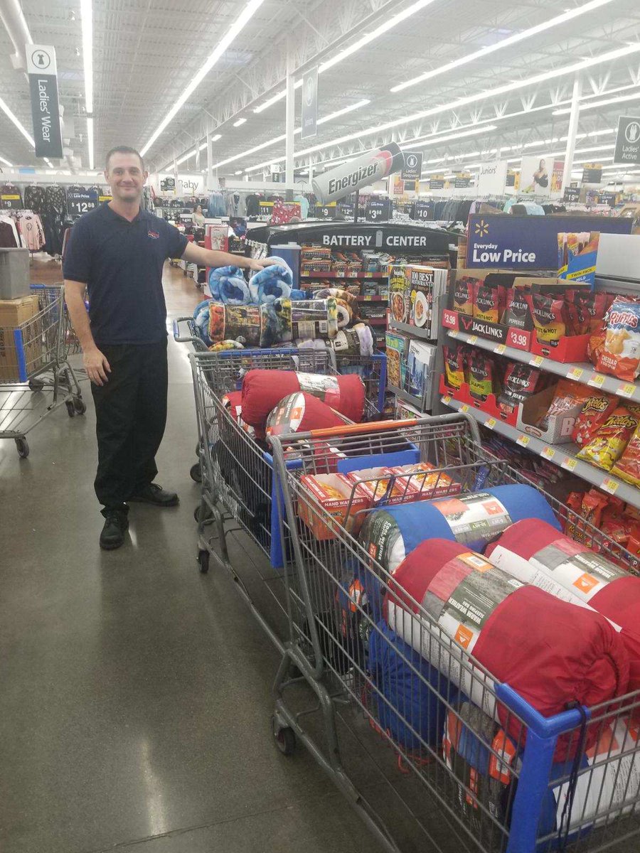 CarHopAutoSales's tweet photo. In the past 2 years, CarHop has donated over $80,000 to charities in the communities we serve. We believe that by giving back to the areas we serve, we can make a difference. Check out the work from our Kennewick, WA location: https://t.co/PBu6sWlhqv