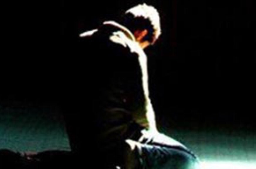 Hakiki olmayan bir dünyada sorumluluk bilinciyle yaşamak