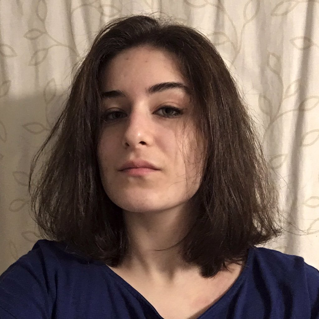 the__OA's tweet photo. #translooklikethis transmasc and a snack🍴🍴 https://t.co/FiVuEuAo9Z