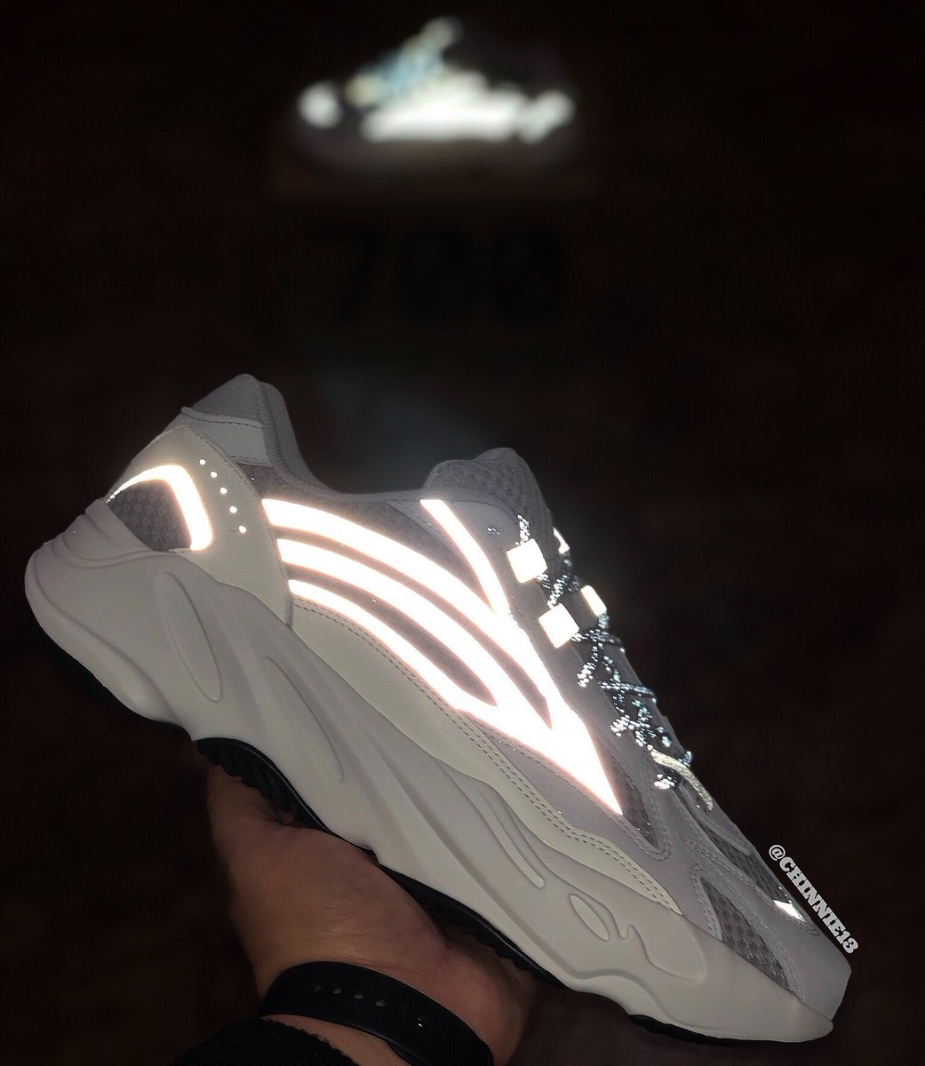 CHINNIE1380's tweet photo. S T A T I C 7️⃣0️⃣0️⃣ 🌫 \\\ ☁️
Good looking my guy @Dm87Magana 
#Adidas #3Stripes #Boost #AdidasBoost #AdidasYeezy #Yeezy700Static #3M #3MReflective #KanYEEZY #WearYourKicks #KOTD #SMYFH #WDYWT #KickGameProper #GotMine #NewPickUp #ChinnieGotKicks #ChinnieKnows #Brooklyn https://t.co/ajhjrsE9dm